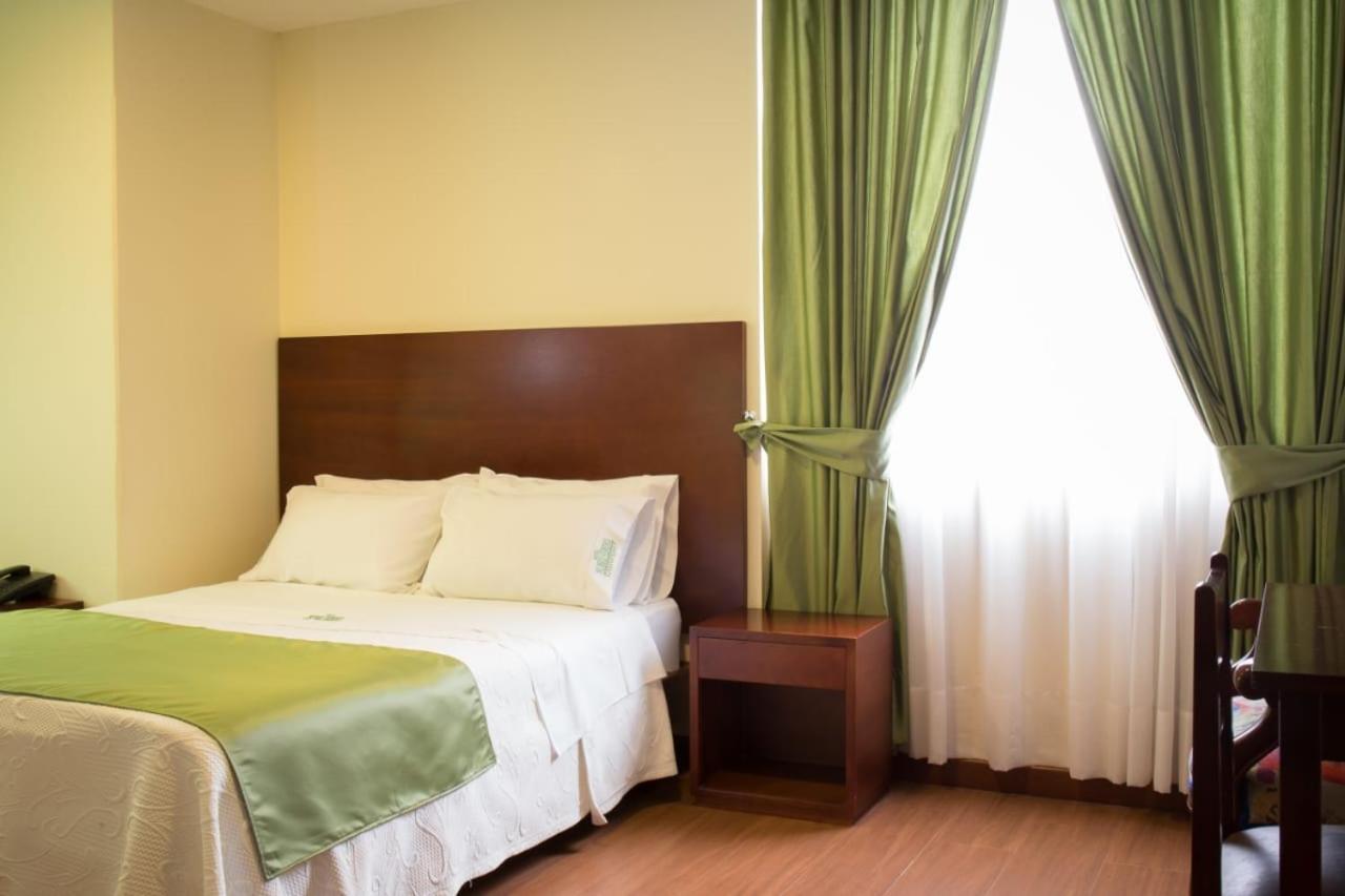 Hotel Nubes Verdes Ipiales Exterior photo